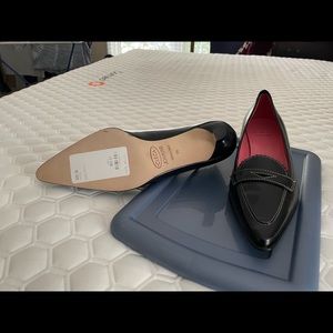 Black ladies shoes. Never worn